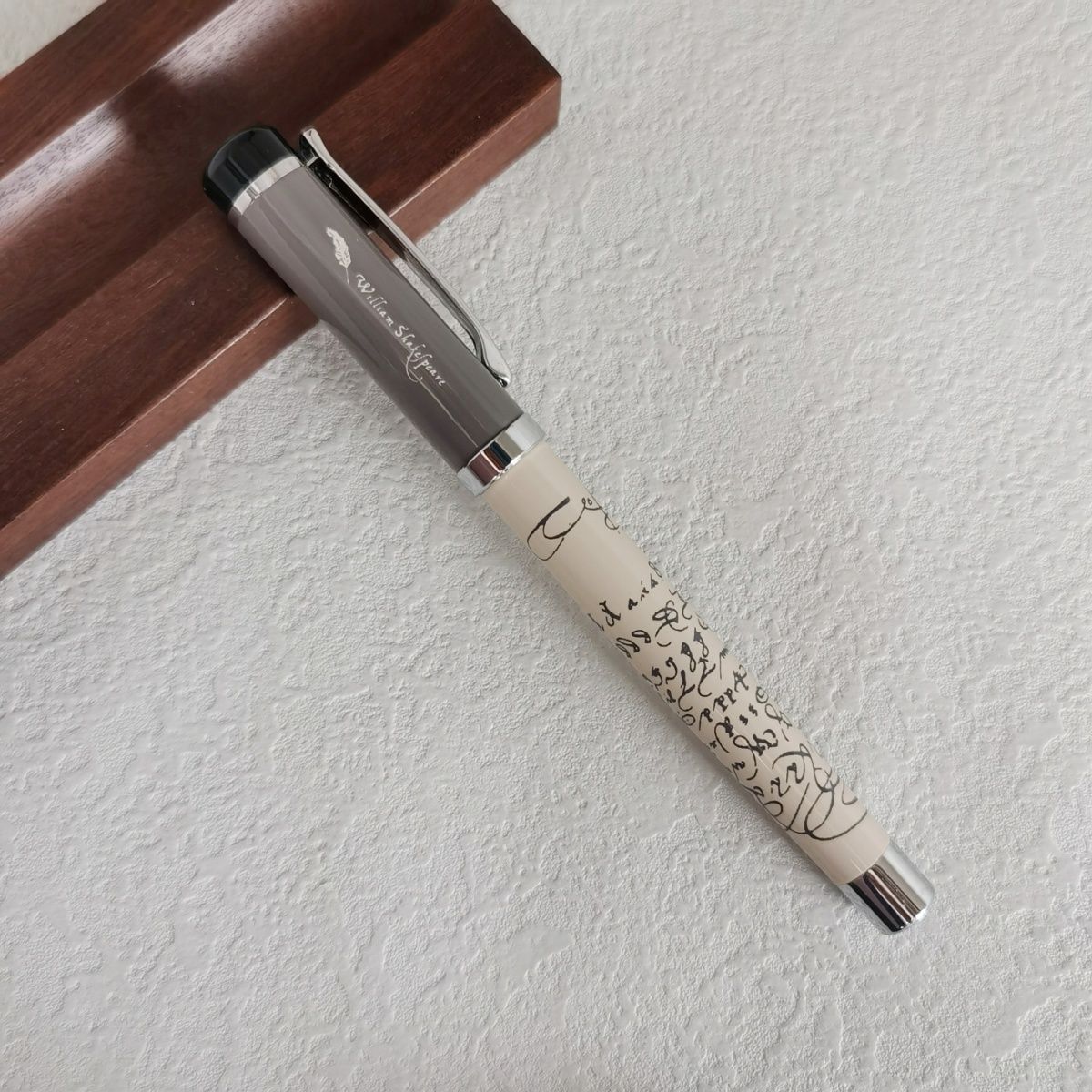 Lincraft 703 Shakespeare Brass Fountain Pen