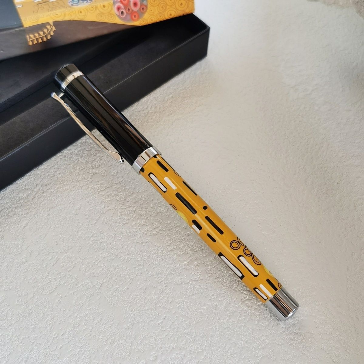 Lincraft 703 Gustav Klimt Fountain Pen