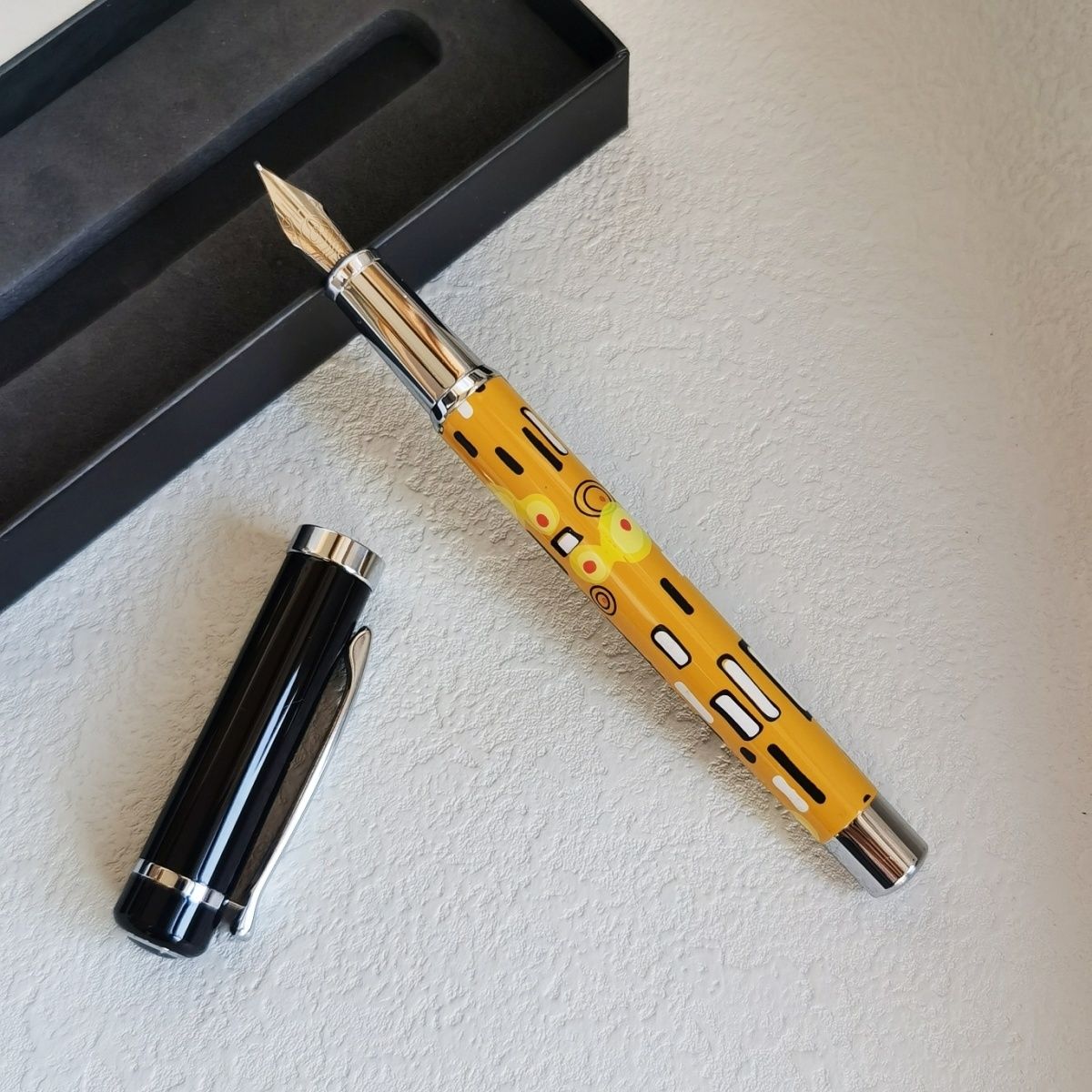 Lincraft 703 Gustav Klimt Fountain Pen