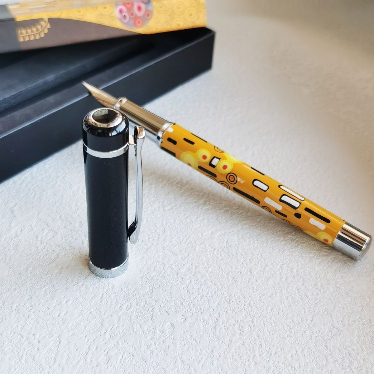 Lincraft 703 Gustav Klimt Fountain Pen