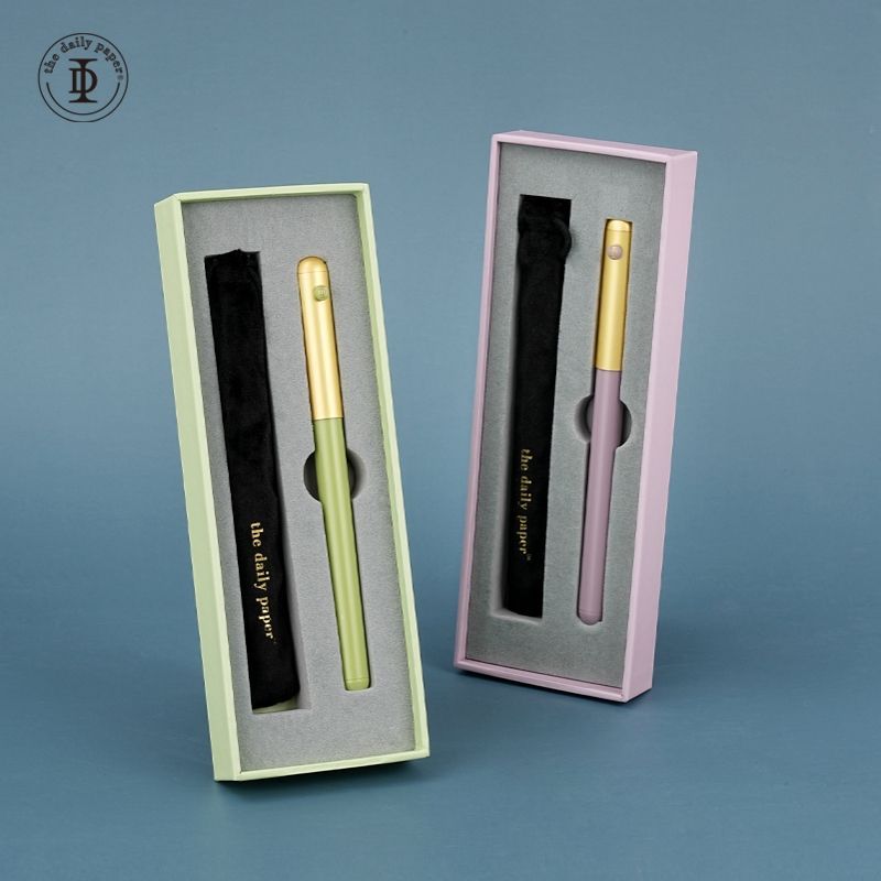 TDP metal gel pens in green and pink presentation boxes