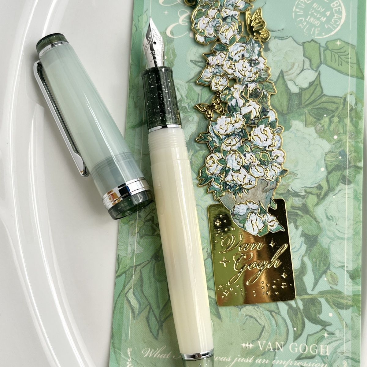 Jinhao 82 Van Gogh White Rose Pen