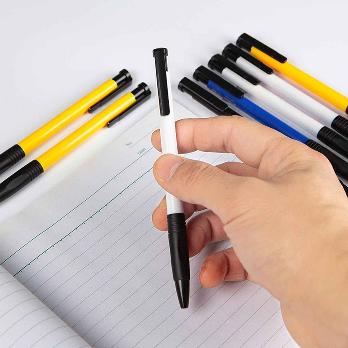 M&G 36Pcs Retractable Ballpoint Pens with Black ink 0.7mm - TTpen