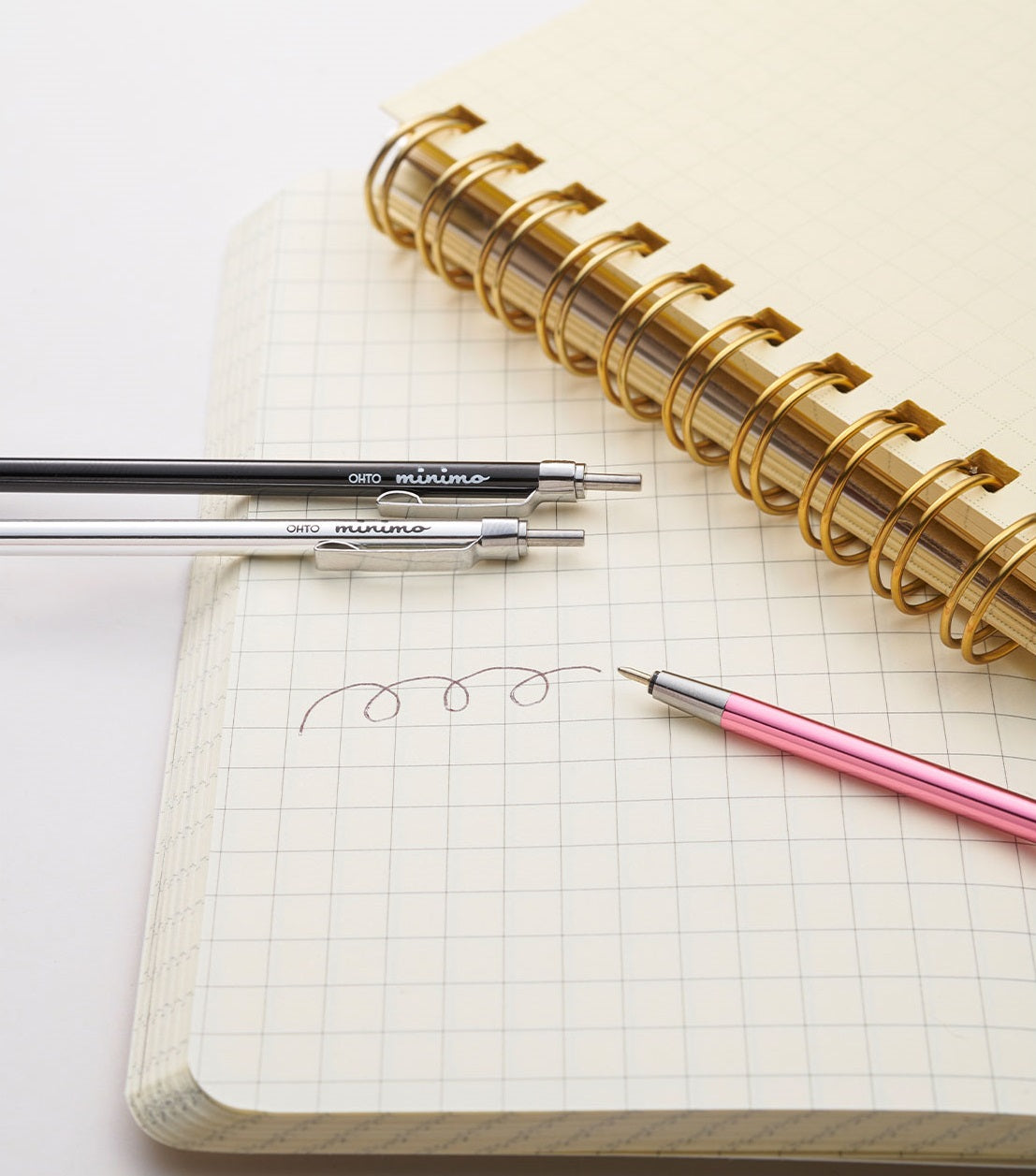OHTO Smallest Retractable Minimo Ballpoint Pen