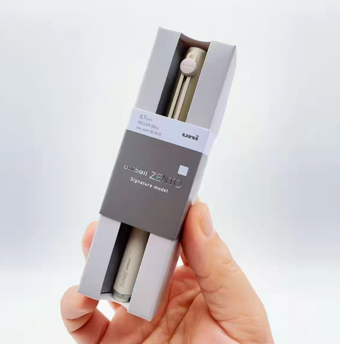 Uni Mitsubishi ZENTO Limited Edition 0.7mm Gel Pen in Champagne Gold